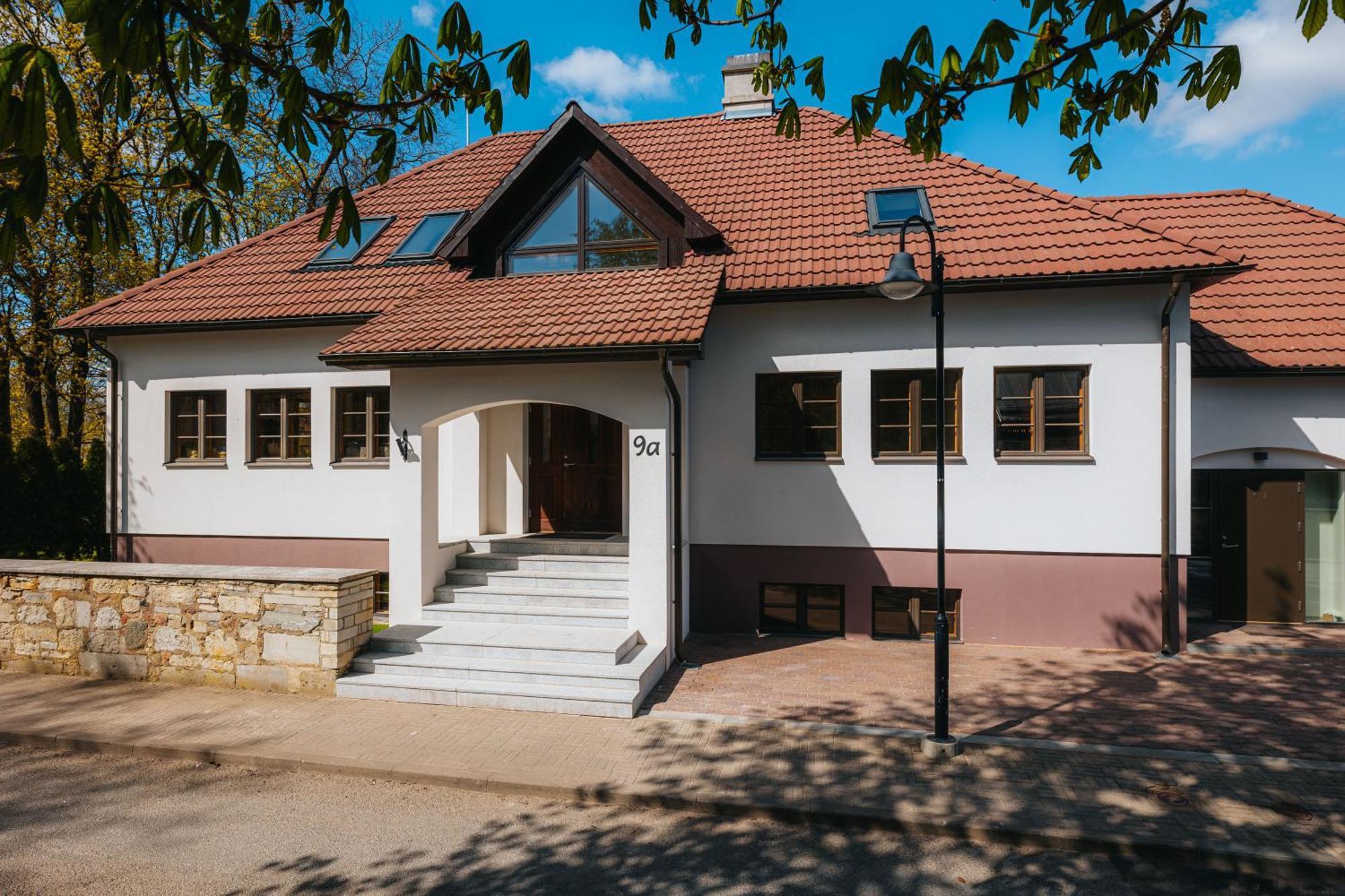 Komandandi Apartments Курессааре Екстер'єр фото